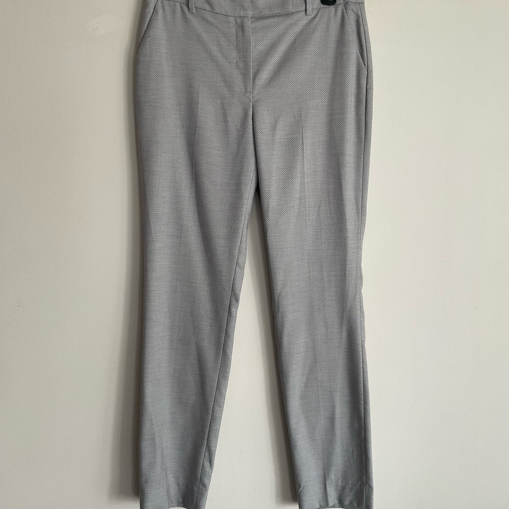 White House Black Market Herringbone Slim Ankle Pant~Size 6~Light Gray~NWT!
